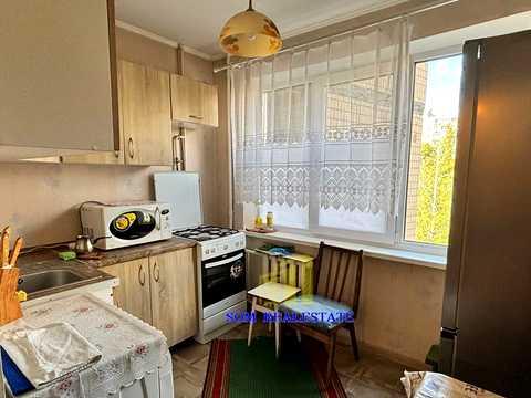 квартира за адресою Академіка Булаховського вул., 30-Б