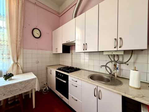 квартира за адресою Валова, 17
