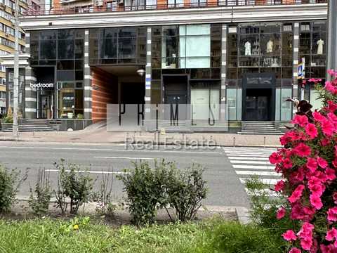 комерційна за адресою Лесі Українки бульв., 7-А