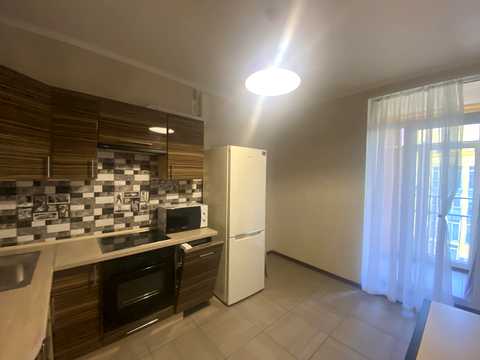 квартира за адресою Регенераторна вул., 4 к4
