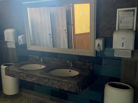 комерційна за адресою Калуське шосе, 7