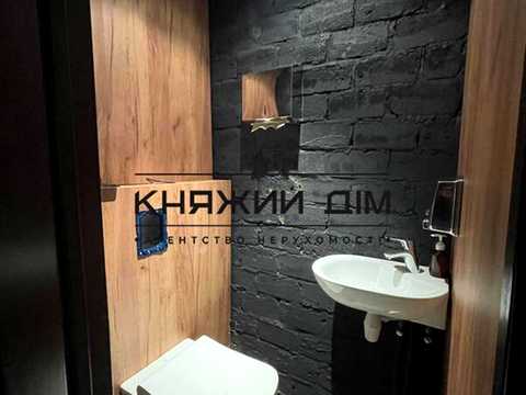 коммерческая по адресу Соломии Крушельницкой ул., 7