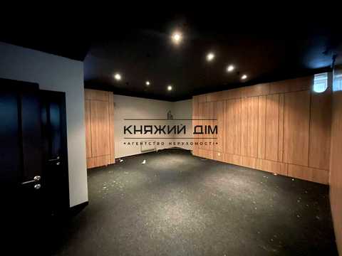 коммерческая по адресу Соломии Крушельницкой ул., 7