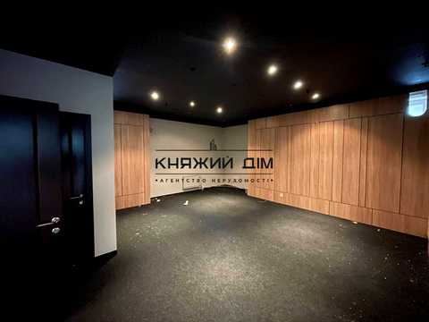 коммерческая по адресу Соломии Крушельницкой ул., 7