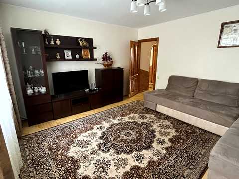 квартира за адресою Євгена Коновальця вул., 124