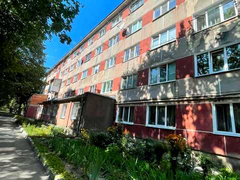 комната по адресу Злуки просп., 21
