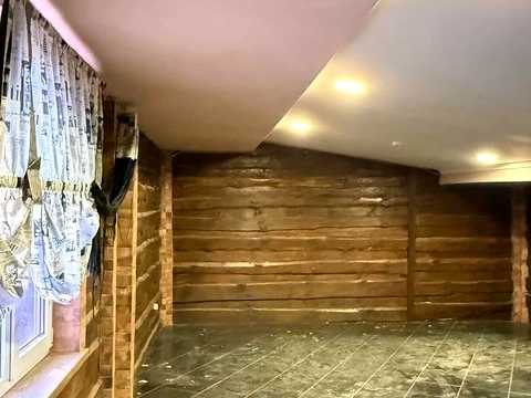комерційна за адресою Фабрична вул., 2а
