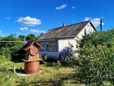 будинок за адресою Центральна, 1