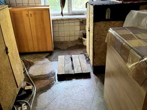 комната по адресу Злуки просп., 21