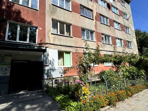 комната по адресу Злуки просп., 21