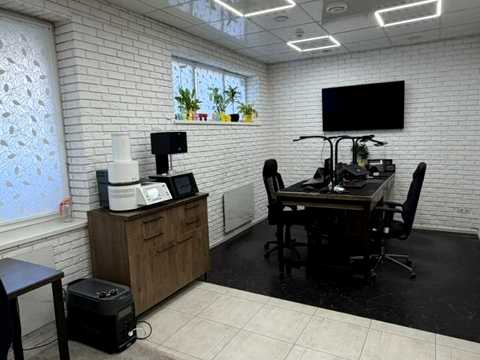 комерційна за адресою Соломії Крушельницької вул., 13