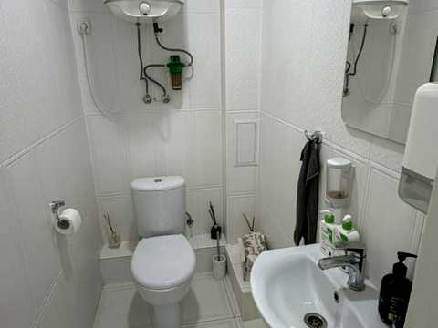 комерційна за адресою Соломії Крушельницької вул., 13