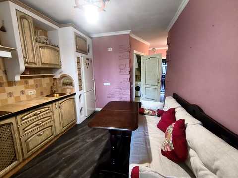 квартира за адресою Мальовнича вул. (Скворцова), 4а