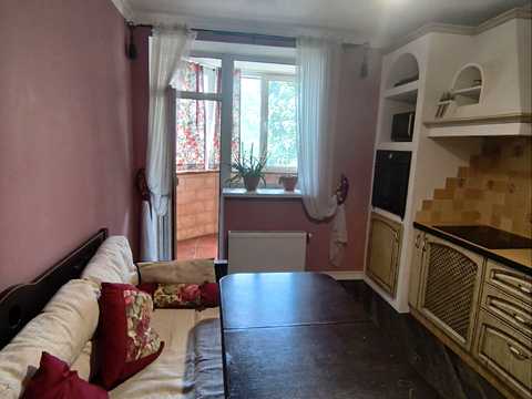квартира за адресою Мальовнича вул. (Скворцова), 4а
