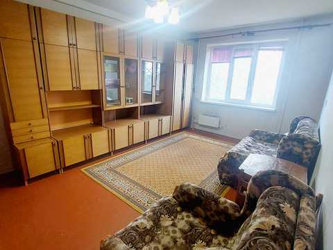 квартира за адресою Лариси Руденко вул., 8