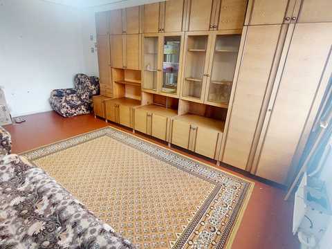 квартира за адресою Лариси Руденко вул., 8