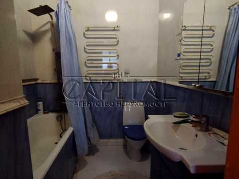 квартира за адресою Київ, Трьохсвятительська вул., 9