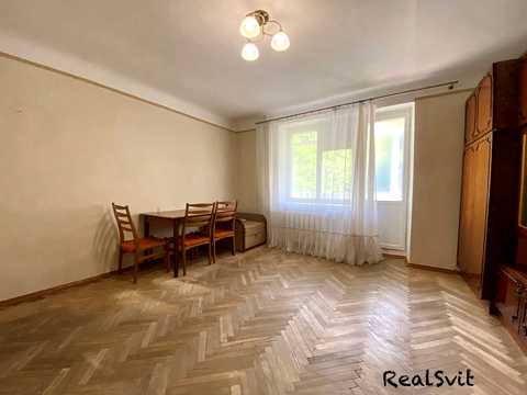 квартира за адресою Феодосійська вул., 4