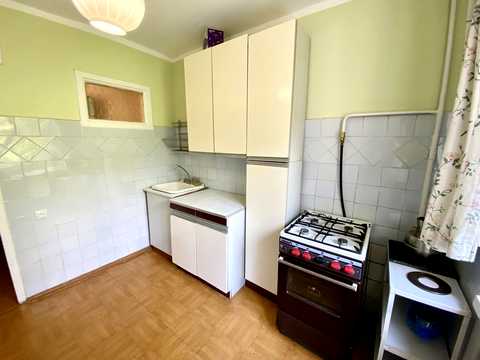 квартира за адресою Феодосійська вул., 4