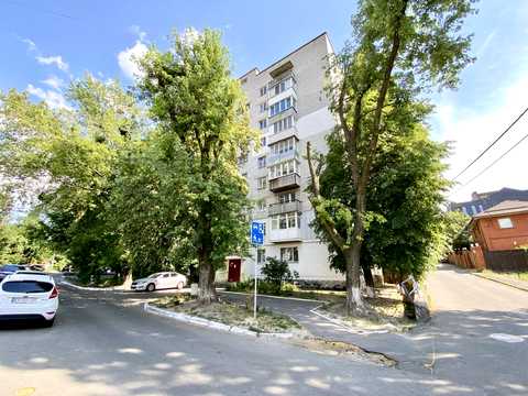 квартира за адресою Феодосійська вул., 4