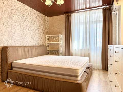квартира за адресою Анни Ахматової вул., 34