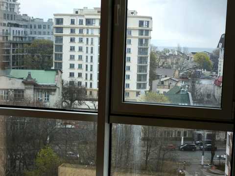 квартира за адресою Італійський бульв., 1-А