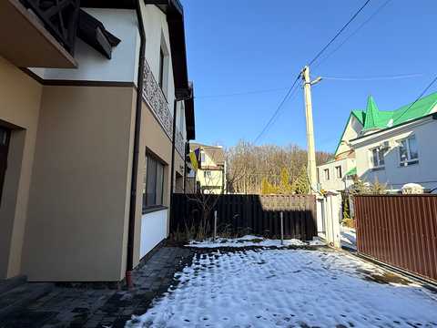 будинок за адресою с. Зимна Вода, Городоцька вул.