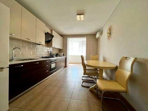 квартира за адресою Набережна Перемоги вул., 62