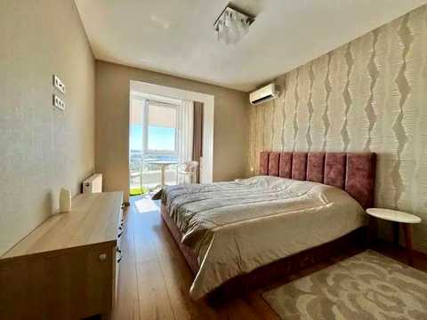 квартира за адресою Набережна Перемоги вул., 62