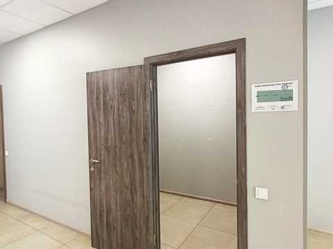 комерційна за адресою Костянтинівська вул., 75