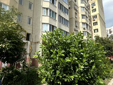 квартира за адресою Мальовнича вул. (Скворцова), 4а