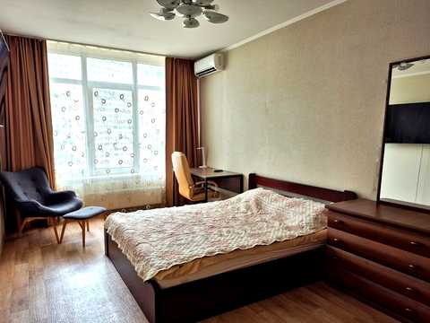 квартира за адресою Ованеса Туманяна вул., 3