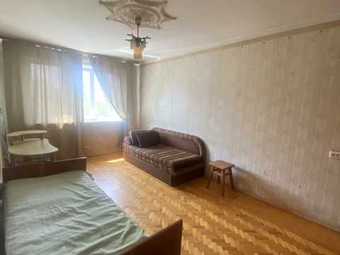 квартира за адресою Космонавтів просп., 43