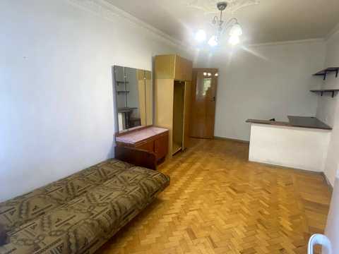 квартира за адресою Космонавтів просп., 43
