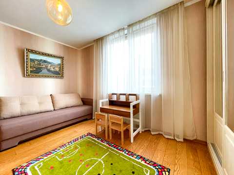 квартира за адресою Срібнокільська вул., 22