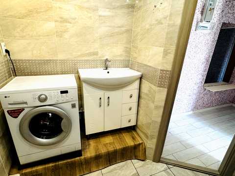 квартира за адресою Десантна вул., 11