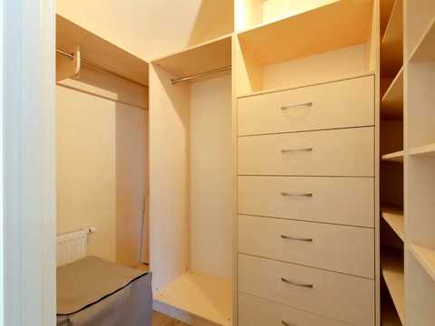 квартира за адресою Київ, Регенераторна вул., 4 к11