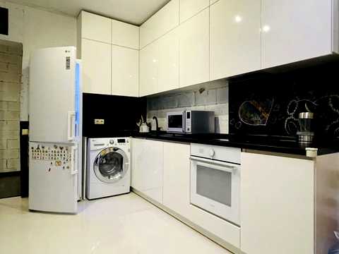 квартира за адресою Київ, Регенераторна вул., 4к2