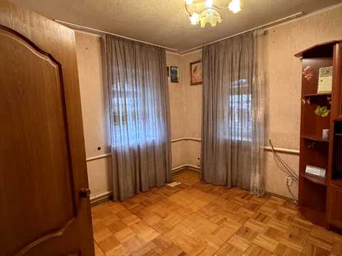 будинок за адресою Олександра Чернікова вул. (Красночечелівська), 35