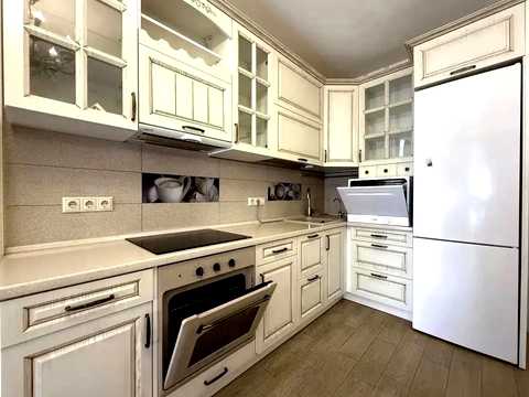 квартира за адресою Київ, Регенераторна вул., 4 к1