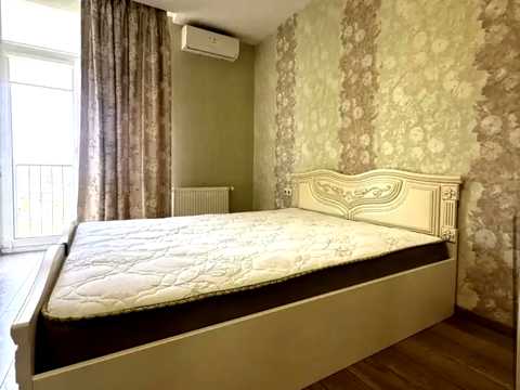 квартира за адресою Київ, Регенераторна вул., 4 к1