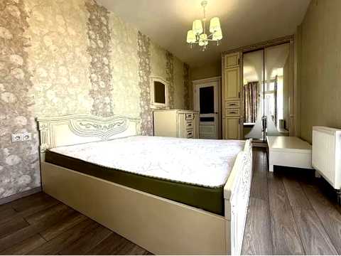 квартира за адресою Київ, Регенераторна вул., 4 к1