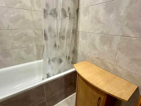 квартира за адресою Анни Ахматової вул., 15