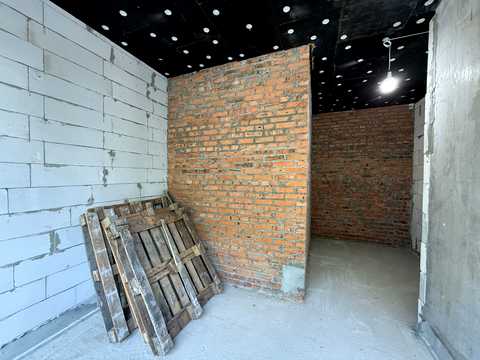 комерційна за адресою Тадея Рильського бульв., 1