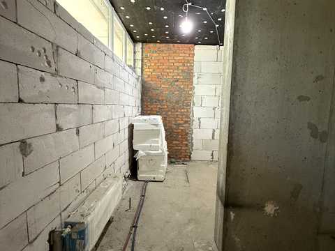 комерційна за адресою Тадея Рильського бульв., 1