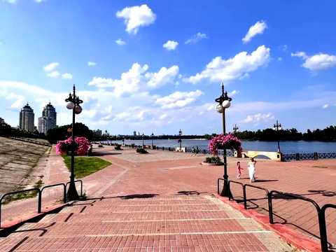 квартира за адресою Володимира Івасюка просп. (Героїв Сталінграду), 13-А