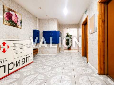 квартира за адресою Володимира Висоцького бульв., 4