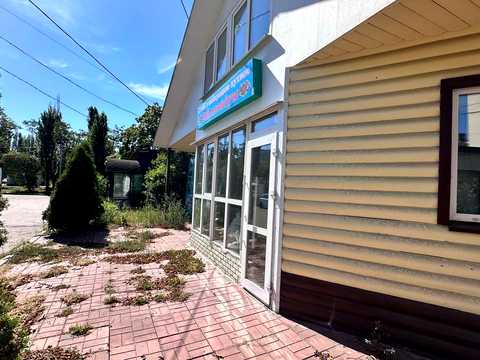 комерційна за адресою Братиславська вул., 14 б