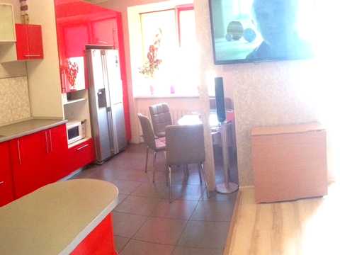 1874563684878643