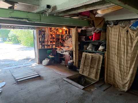 паркомісце за адресою Дніпро, Незалежності вул. (Титова), 26